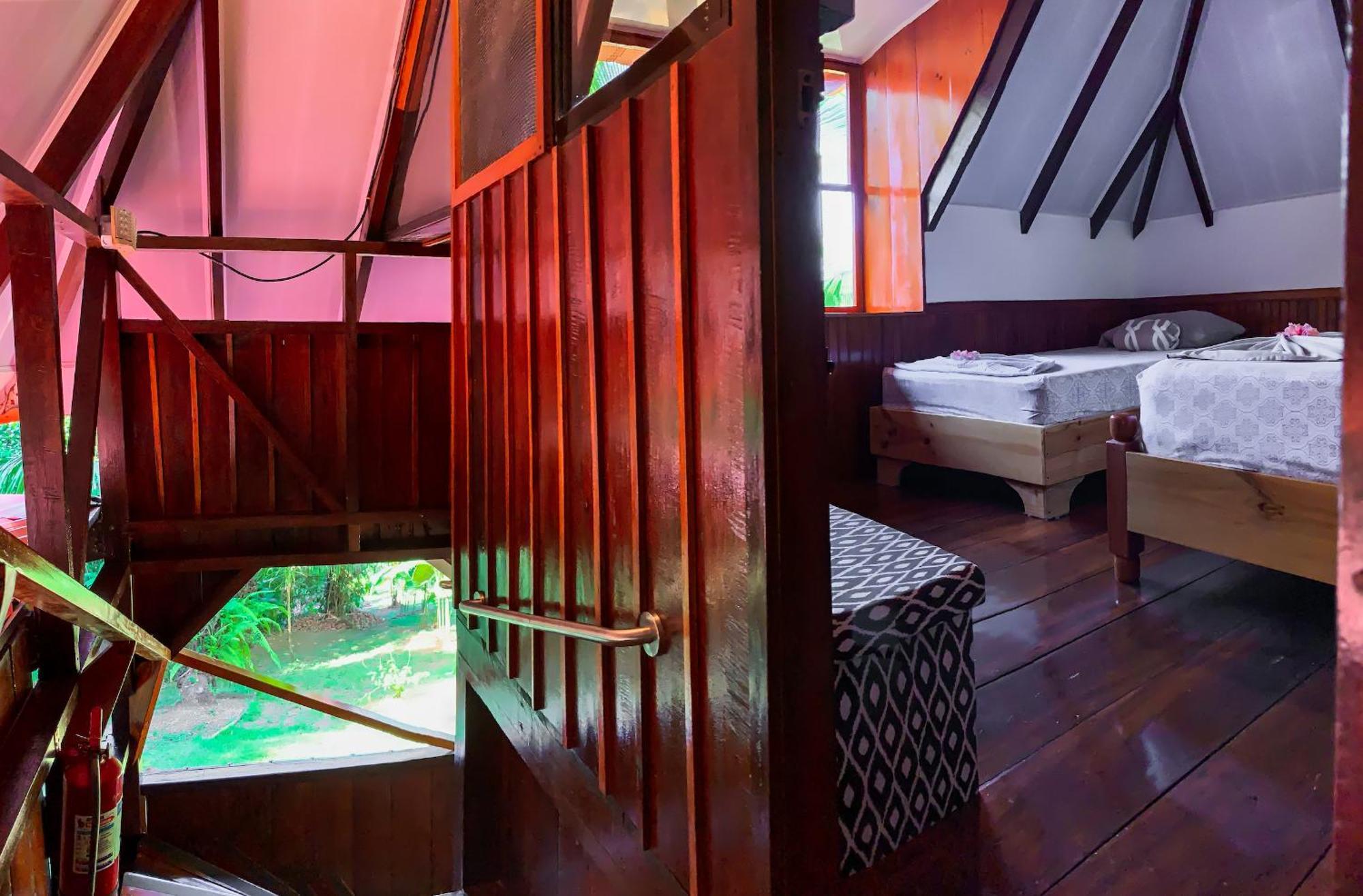 Las Caletas Lodge Drakes Bay 部屋 写真